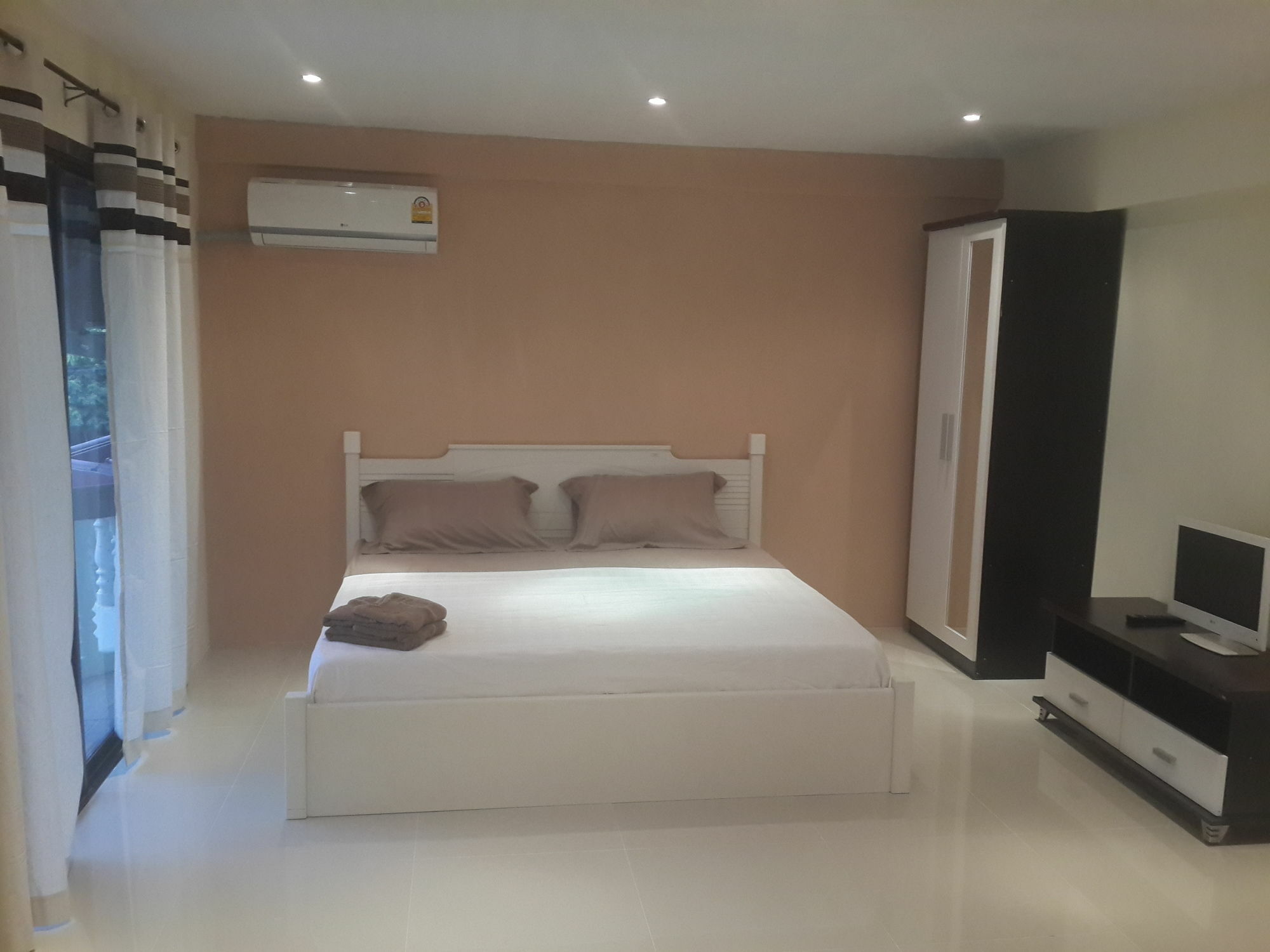 Vanilla Place Pattaya Ngoại thất bức ảnh