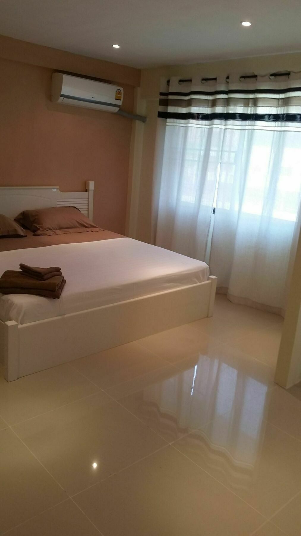 Vanilla Place Pattaya Ngoại thất bức ảnh
